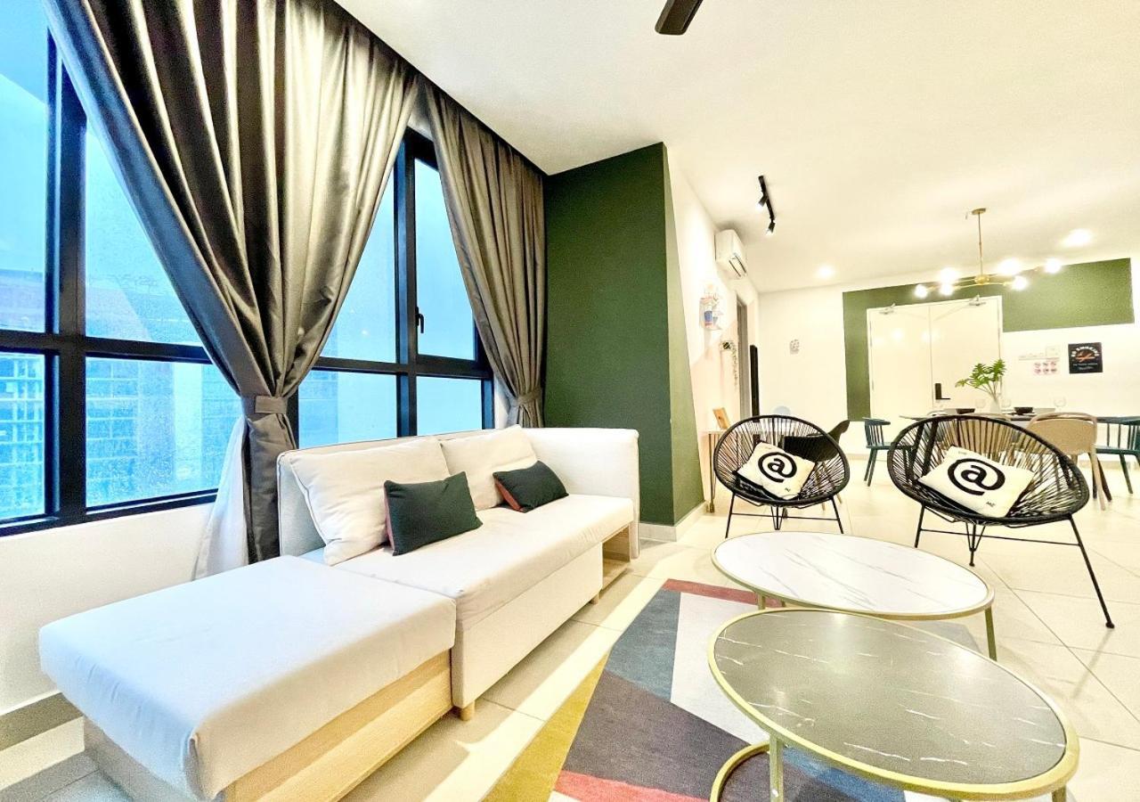 Kl Gateway Premium Residences By Moka Kuala Lumpur Extérieur photo