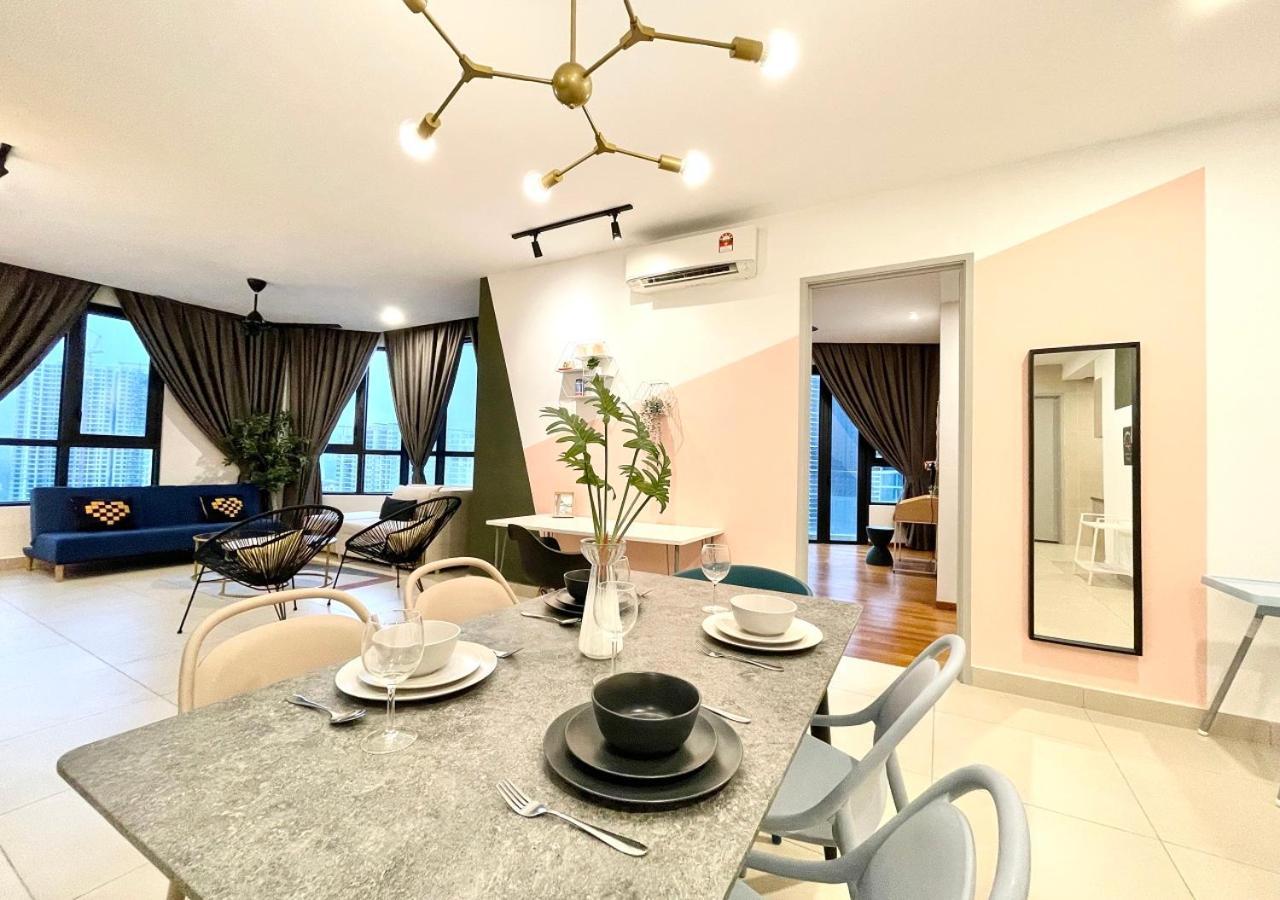 Kl Gateway Premium Residences By Moka Kuala Lumpur Extérieur photo