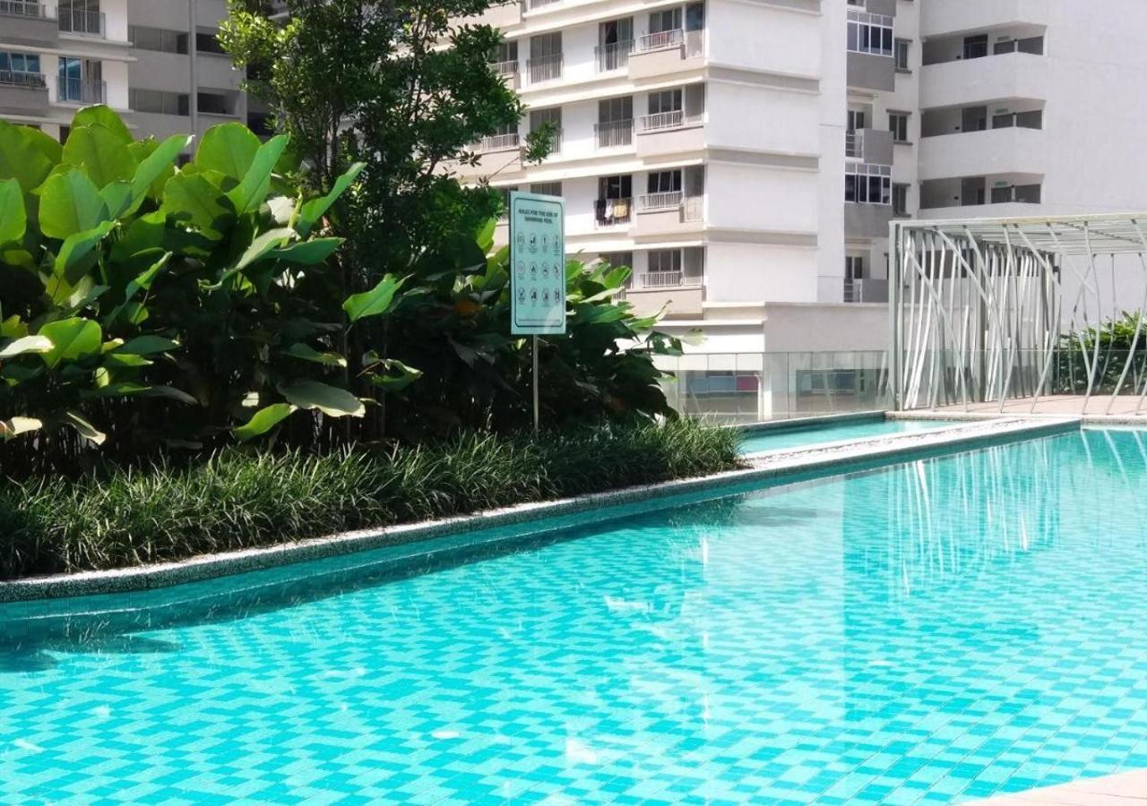 Kl Gateway Premium Residences By Moka Kuala Lumpur Extérieur photo